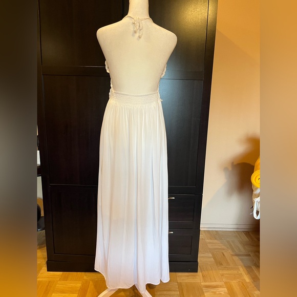 White Crochet Lace Dress with Halter V-neck. Flare Long Maxi Beach Dress. Size S - Picture 9 of 15